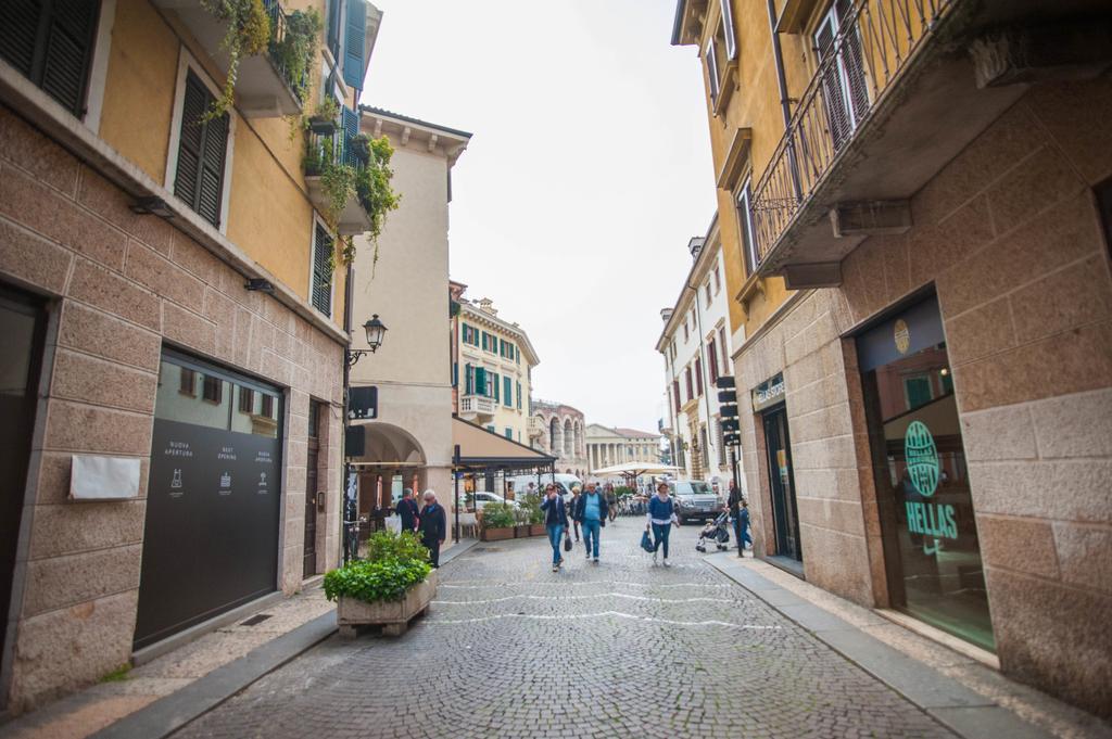 La residenza del cantante Verona Exterior foto